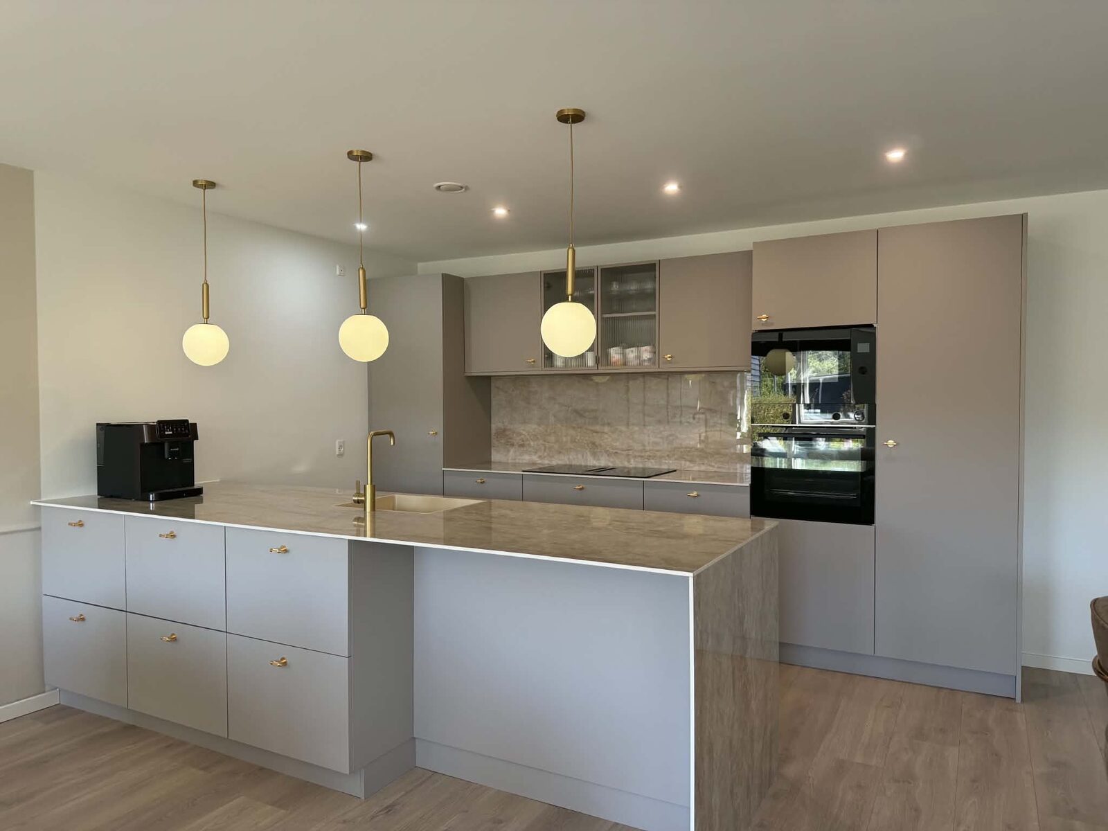 Renovering af køkken og bryggers, Taastrup